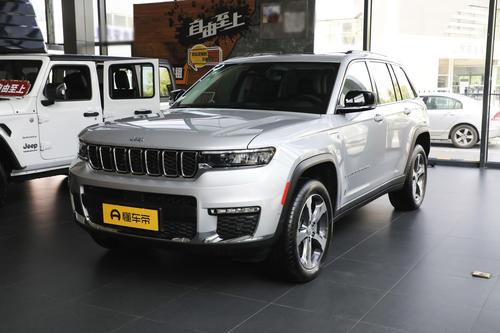Jeep大切诺基4xe：全系四驱，惠后不到40万，适合越野爱好者