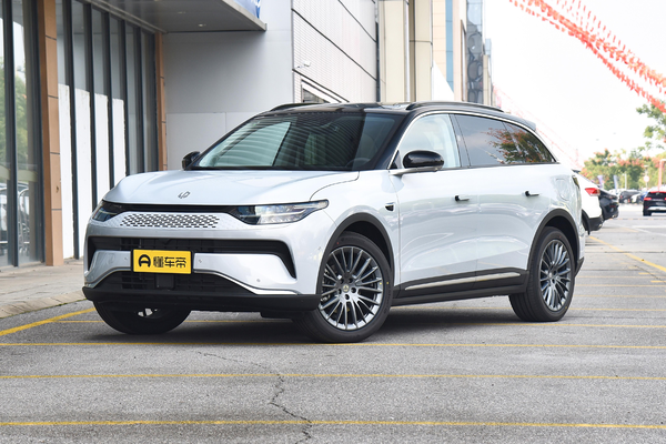 零跑C11 2023款 增程式 300智享版厂商_基本信息图