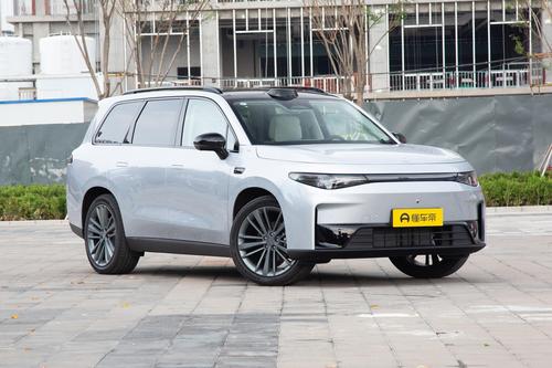 20万内就能买的中大型SUV，10月订单破万台，配6座布局，零跑C16
