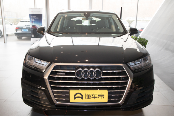 奥迪Q7 2019款 45 TFSI S line运动型后排出风口_空调/冰箱图