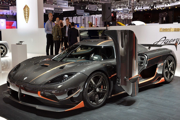 Agera 2015款 Agera RS能源类型_基本信息图