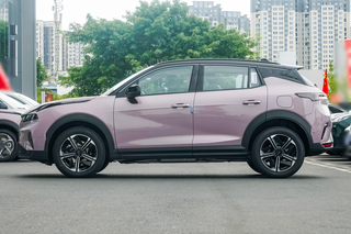 吉利新款SUV，续航1280km，喝92粗粮，5秒级加速，降到13.38万起图3