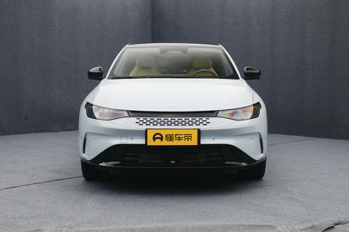 预算15万左右，看这款中大型轿车，零跑C01值得吗？