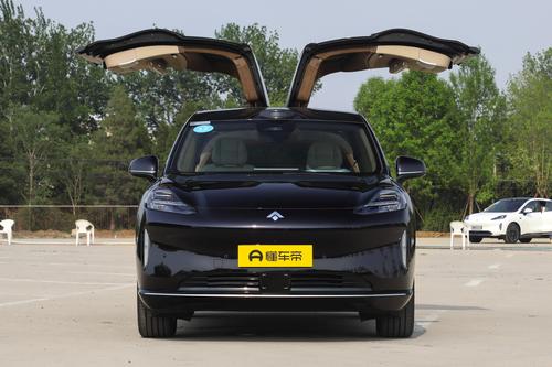 鸥翼门设计，无图NDA导航，配800V高压快充，昊铂HT值得入手吗？