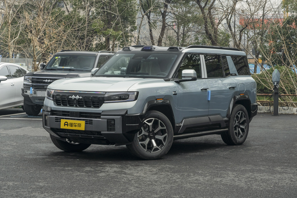 豹8 2025款 智勇豪华版 6座厂商_基本信息图