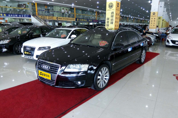 奥迪A8 2006款 A8L 6.0 W12 quattro旗舰型前轮距(mm)_车身图