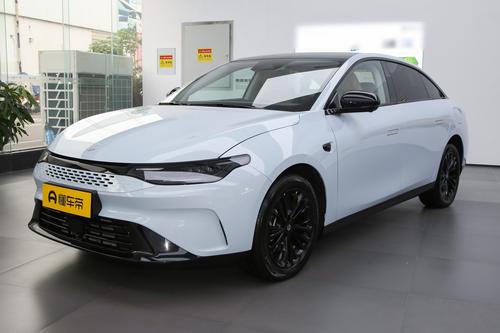 综合续航1176km，车长超5米，这款中大型轿车适合家用？