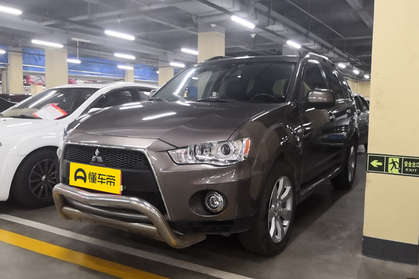 欧蓝德(进口) 2012款 劲界 3.0 精英GT版厂商_基本信息图