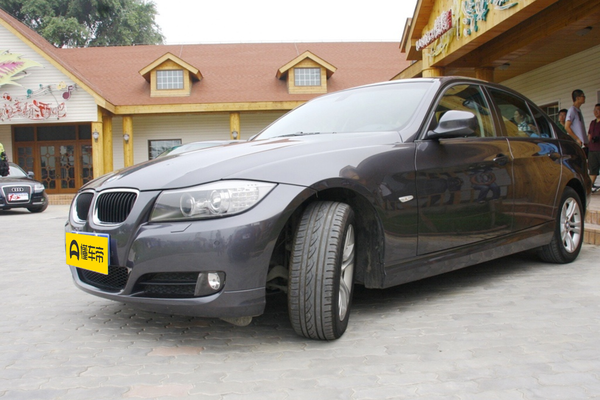 宝马3系 2009款 320i 时尚型座位数(个)_车身图