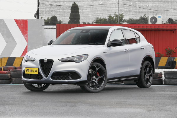 Stelvio斯坦维 2023款 2.0T 280HP Competizione 竞赛版厂商_基本信息图