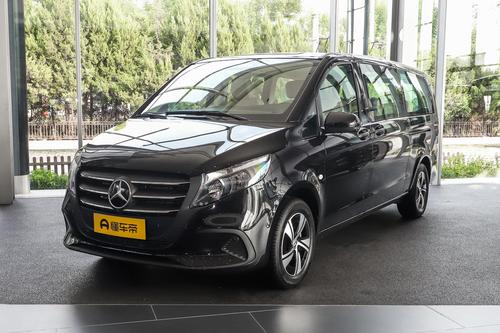 新车 | 售33.68万元起，配中控屏/无钥匙启动等，新款奔驰威霆上市