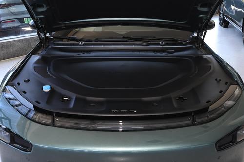 28.99万的剪刀门轿跑，配Orin芯片+XNGP，小鹏P7i值得买吗？