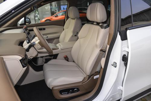 买车送终身免费充电，还有至高5.9万元购车权益，昊铂HT真够卷