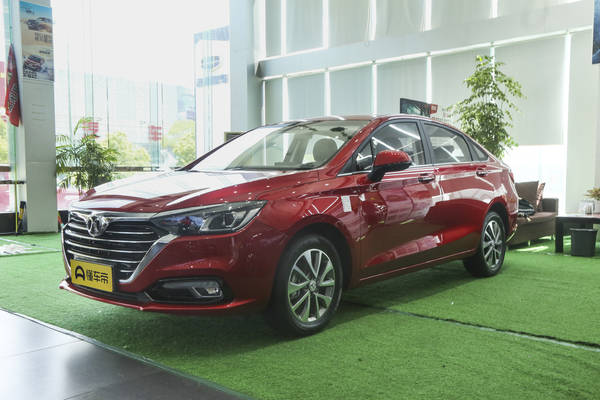 绅宝D50 2018款 1.5L CVT豪华智驾版NEDC综合油耗(L/100km)_基本信息图