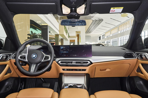 宝马i4 2023款 eDrive40厂商_基本信息图