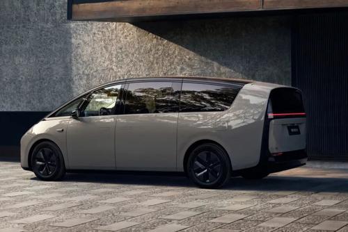 理想MEGA连续五个月销量不过千台，纯电MPV的困境与突破？