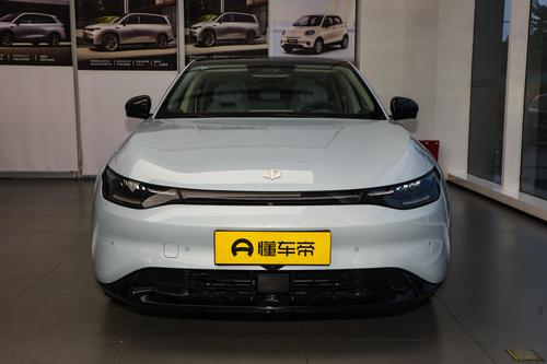 13.68万起售，轴距2930mm，增程/纯电可选，这款C级车不香吗？