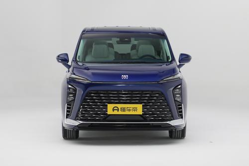 别克GL8 PHEV：前后双电机，138km纯电续航，顶配车型实力如何？