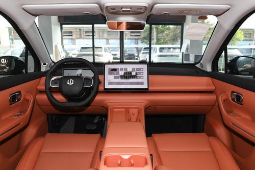 售14.88万，定位中型SUV，轴距2825mm，零跑C10怎么样？