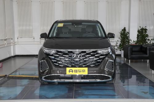 家庭选MPV，看看新款库斯途，售17.18万起，轴距3055mm，三排7座