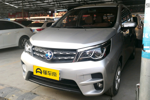 启辰M50V 2017款 1.5L XE 手动标准版厂商_基本信息图