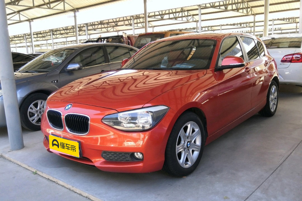 宝马1系(进口) 2013款 改款 116i 领先型行车电脑屏幕_内部配置图