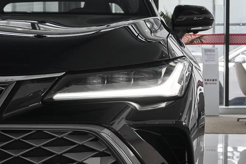 雷克萨斯ES平替，月销13160台，带8155芯片，油耗低至4.57L！