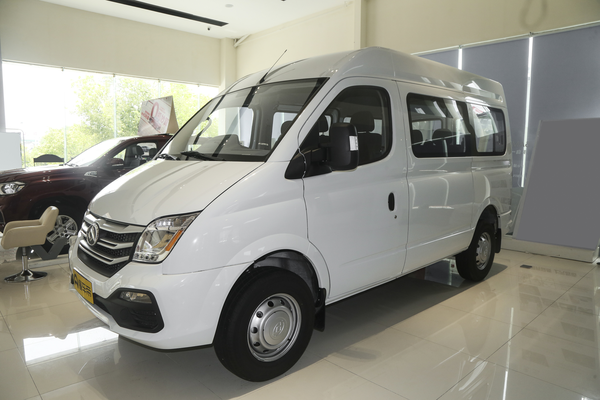 新途V80 2018款 2.5T AMT傲运通短轴中顶5-6座上市时间_基本信息图