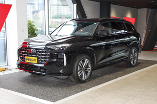 上汽奥迪中大型SUV，全系四驱，配2.0T ，轴距2980MM，还是大六座图1