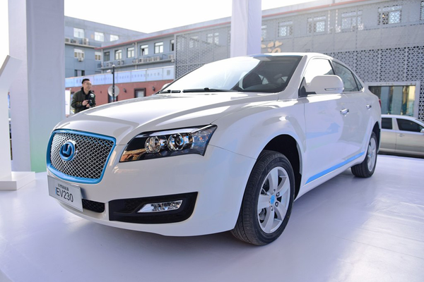 华泰iEV230 2017款 尊贵型厂商_基本信息图