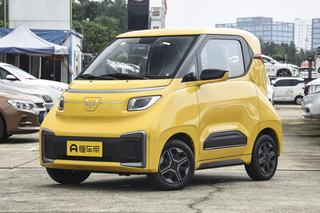 3门2座微型电动车，纯电续航305km，可快充，五菱Nano EV怎么样图1
