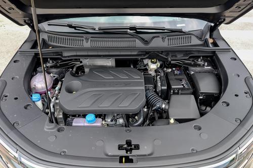 月销破2万，起售12万出头，搭1.5T蓝鲸发动机，买家用SUV看这车