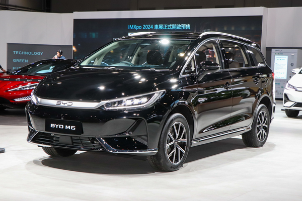 比亚迪M6 EV 2025款 港版厂商_基本信息图