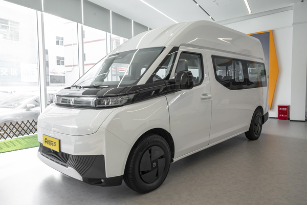 超级VAN 2024款 驭程版中轴高顶  83kWh电动机_基本信息图
