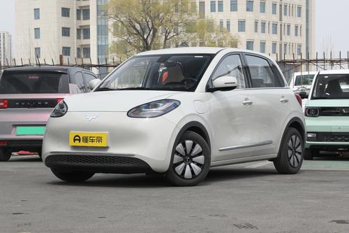 售5.98万元起，内饰精致感强，五菱缤果正式上市