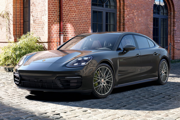 Panamera E-Hybrid 2023款 Panamera 4 E-Hybrid 行政加长铂金版 2.9T充电时间(小时)_基本信息图