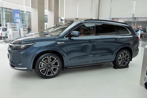 问界M7 Pro版本开启预售，华为ADS智驾赋能，预售价24.98万元起