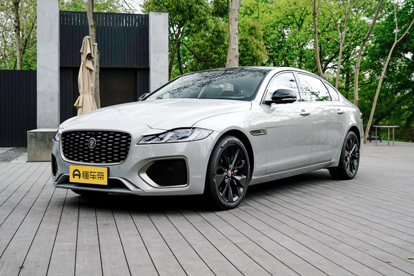 捷豹XFL 2023款 2.0T P250 两驱尊享豪华鎏金版整备质量(kg)_车身图