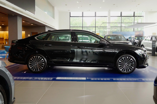 定位中型车，2.0T+7DCT，2024款一汽大众迈腾B9实力如何？图11