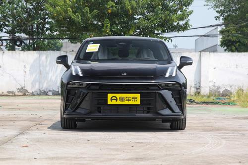 1.5T+7挡双离合，百公里油耗6.35L，这款紧凑型轿车家用如何？