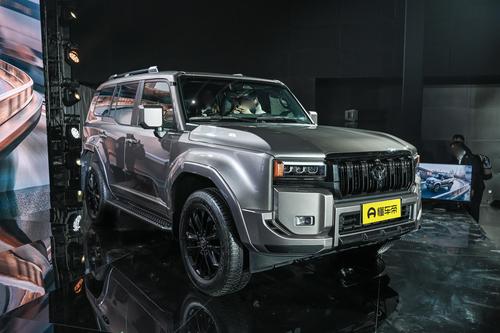 新车 | 配后桥托森LSD差速器/售55.98万 新款丰田普拉多旗舰VX版实拍