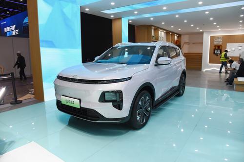2024北京车展：捷途山海L7正式发布，车内配备三块屏幕