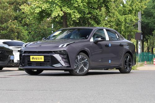 1.5T+7挡双离合，12.78万起售，配置升级，适合年轻人！