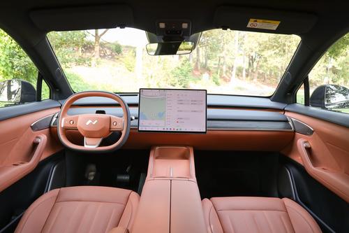 预售21.99万起，乐道L60实车内饰发布，配全新系统，9月下旬上市