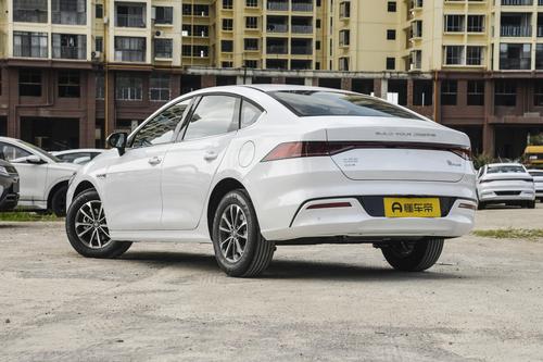 性价比的家用选择：比亚迪秦PLUS DM 2024款 DM-i 详解