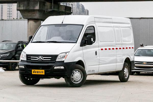 新途V80 2020款 改款 2.5T 经典城配王 手动短轴超低顶 2/3座座椅材质_座椅配置图