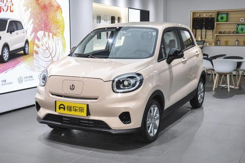 这款代步小车纯电续航403km，支持快充，带远程启动，解析零跑T03