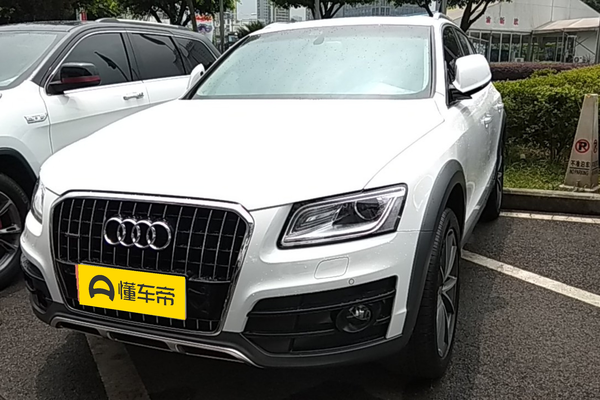 奥迪Q5 2017款 Plus 40 TFSI 豪华型车窗一键升降_玻璃/后视镜图