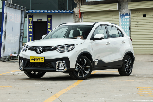 东风风神AX4 2018款 1.6L 手动潮尚型天窗版厂商_基本信息图