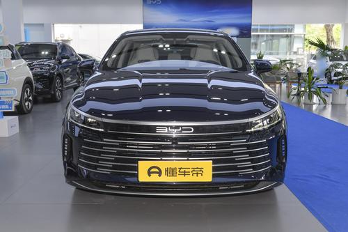 比亚迪驱逐舰05：7月销量18693台，后排中间没有地台！